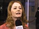 Nom du fichier : oneringnetredcarpetinterview (172).jpg
Poids du fichier : 16Ko
Dimensions : 320x240
Ajouté le : Juil 09, 2007 oneringnetredcarpetinterview (172).jpg